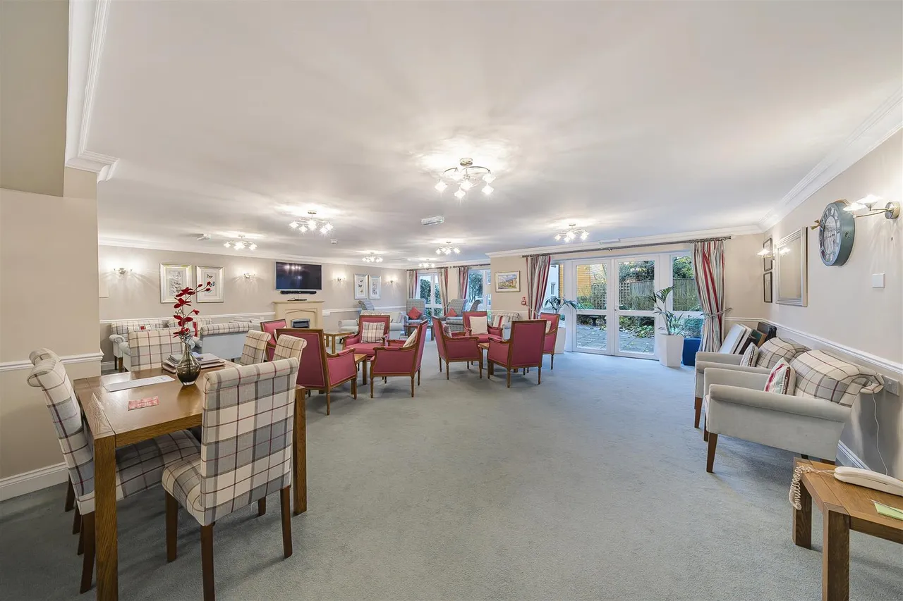 St. Peters Road, Portishead, BS20, photo 13