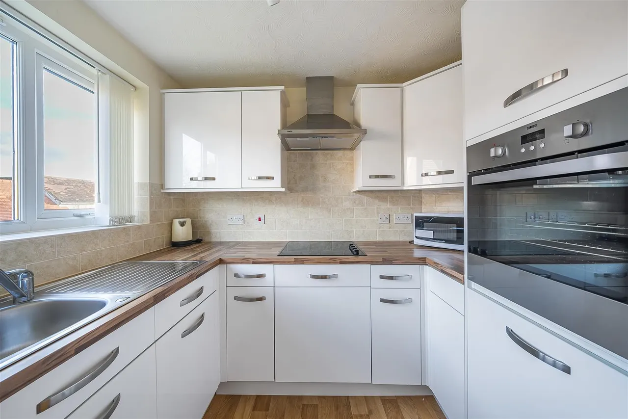 St. Peters Road, Portishead, BS20, photo 3