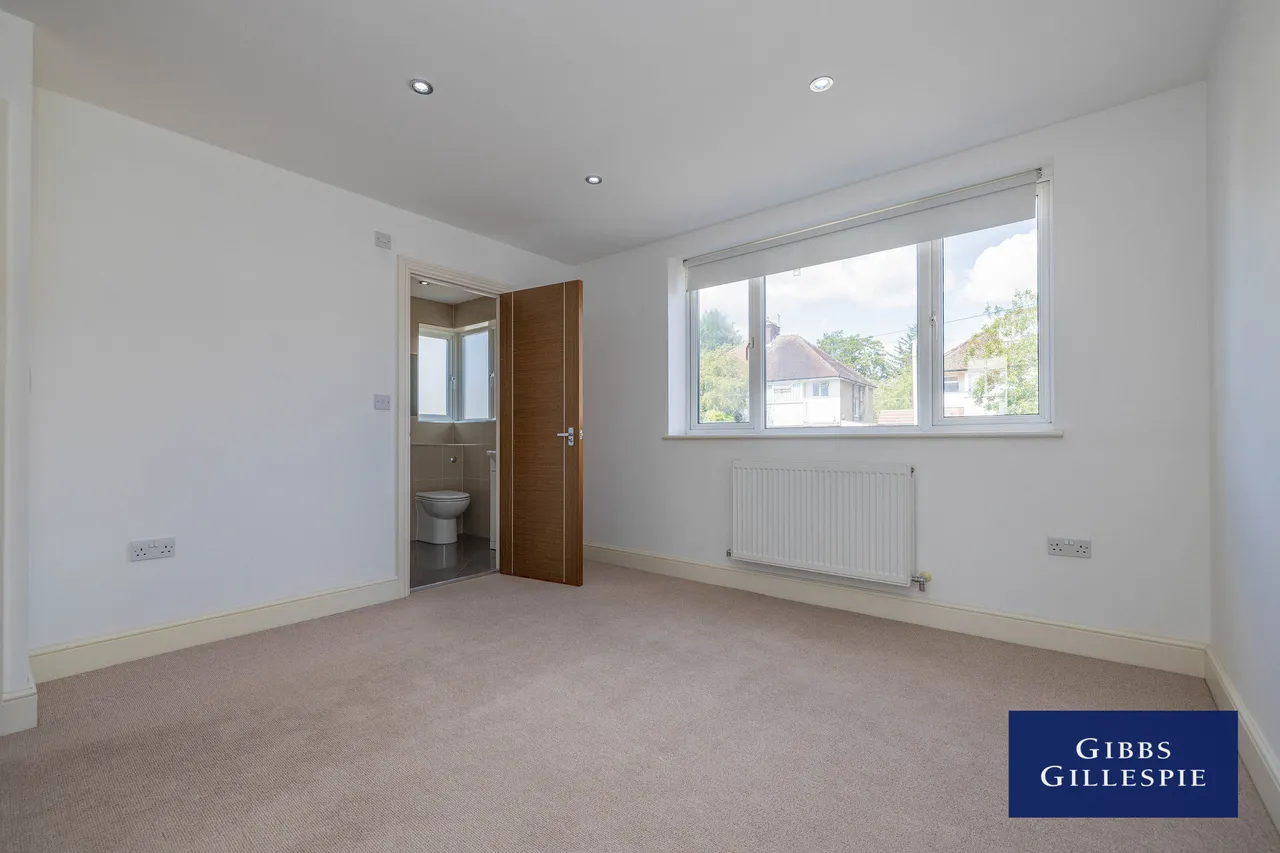 Potter Street, Northwood Fees Apply, HA6, photo 5