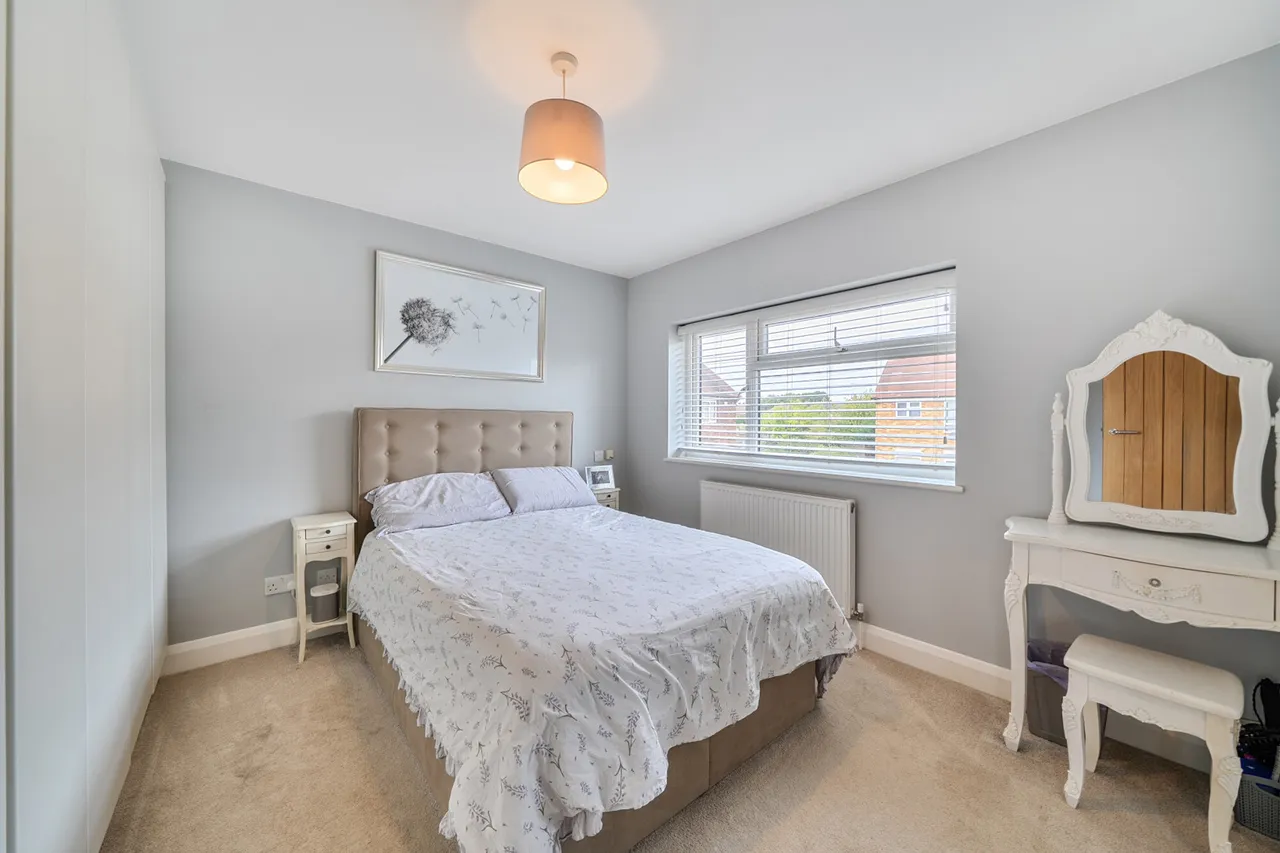 Savoy Close, Harefield, UB9, photo 6
