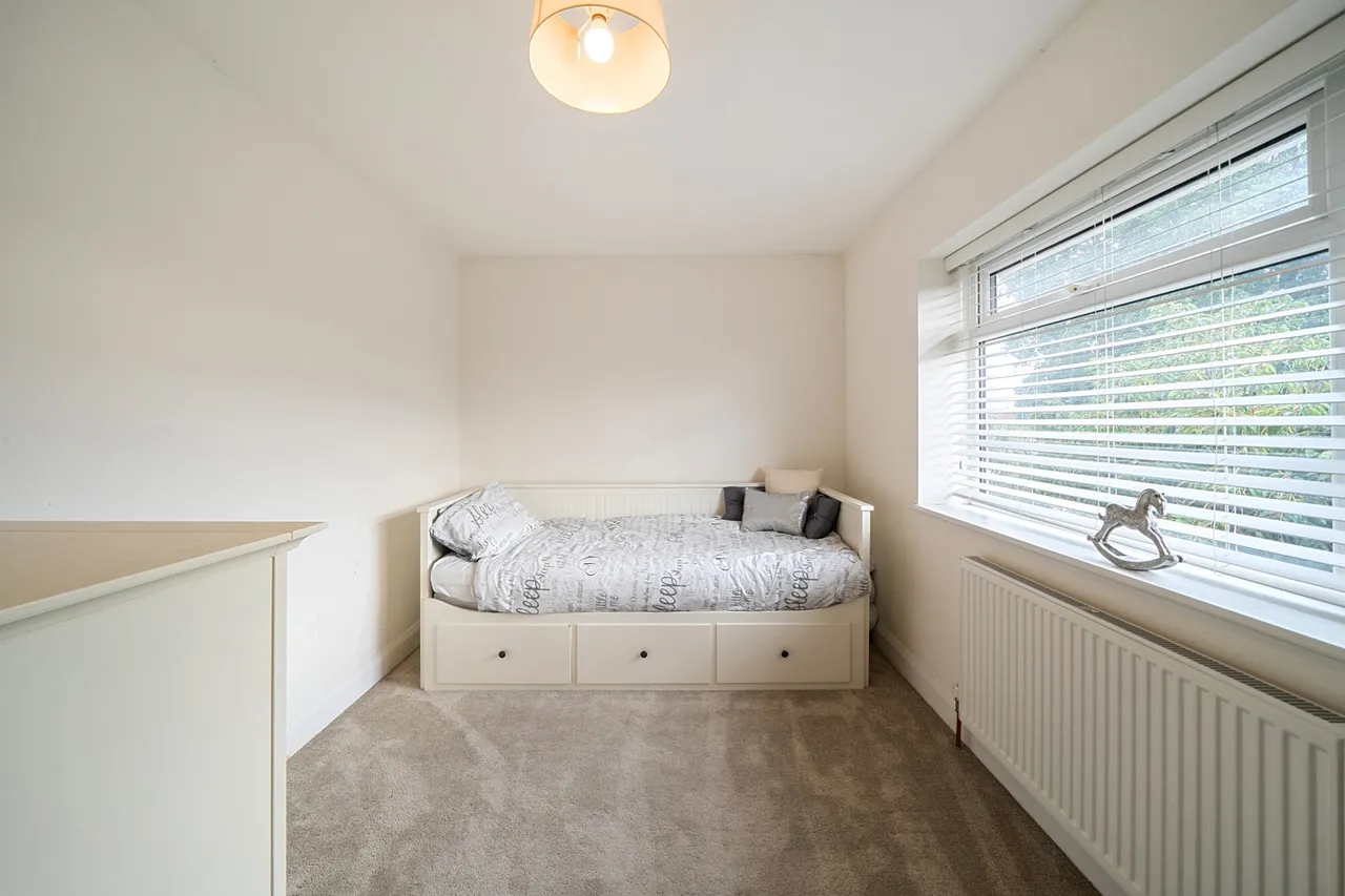 Savoy Close, Harefield, UB9, photo 7