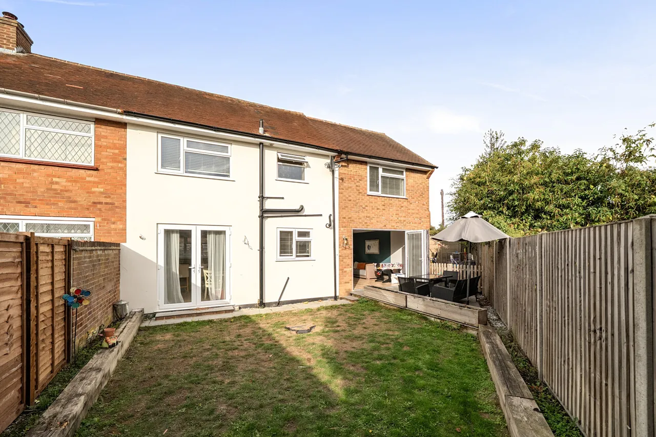 Savoy Close, Harefield, UB9, photo 18