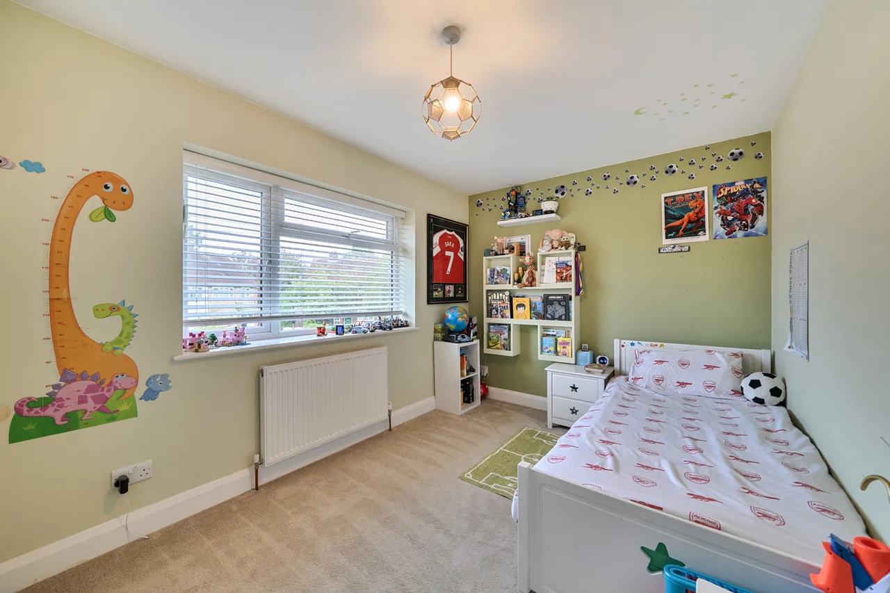 Savoy Close, Harefield, UB9, photo 8