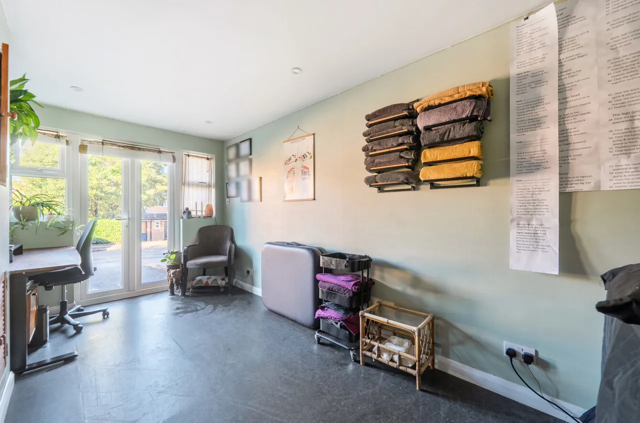 College Hill, Godalming, GU7, photo 11