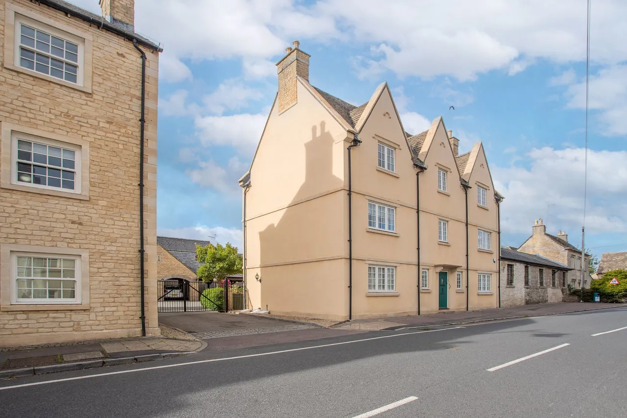 Prince Court, Tetbury, GL8, photo 17