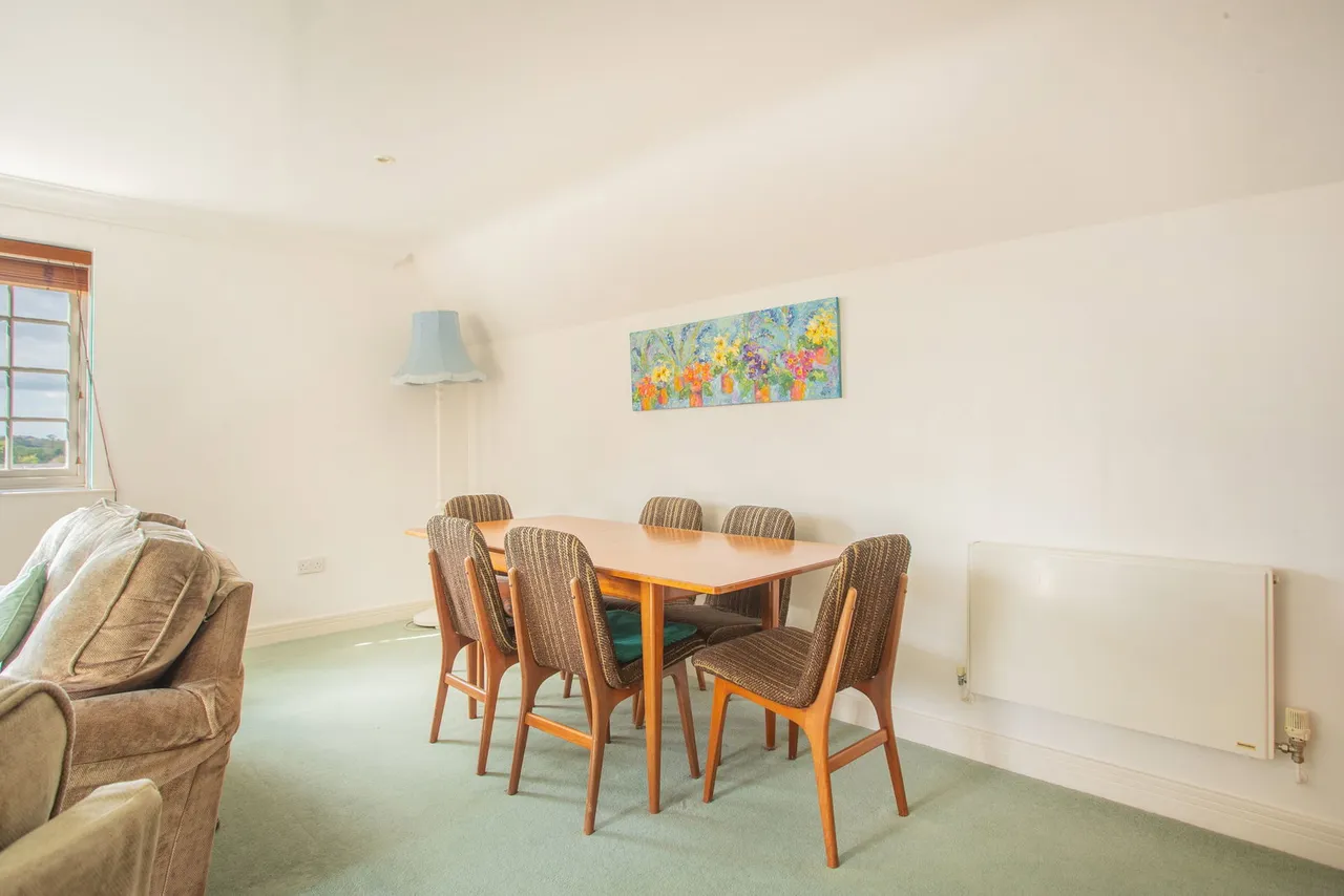 Prince Court, Tetbury, GL8, photo 5