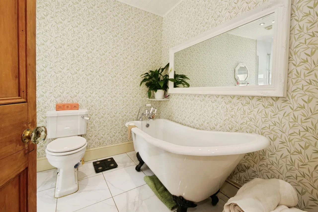 Newton Nottage Road, Porthcawl, CF36, photo 5