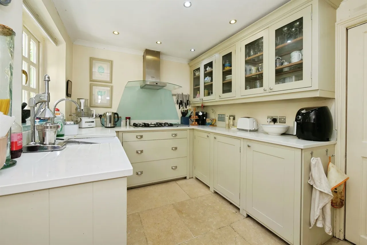 Newton Nottage Road, Porthcawl, CF36, photo 4