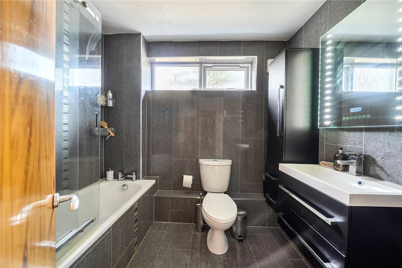 2 bed flat for sale — Burnt Ash Hill, Lee, London, SE12