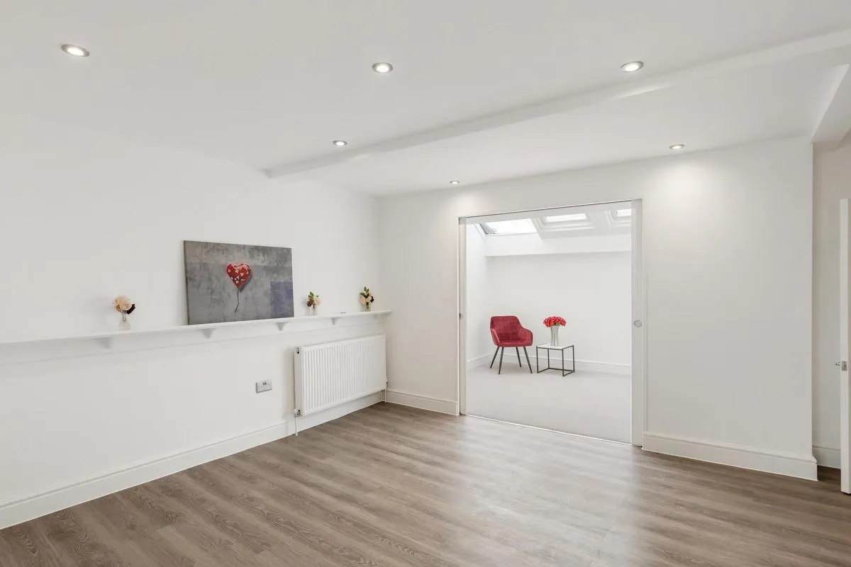 Thames Street, Sunbury-on-thames, TW16, photo 13