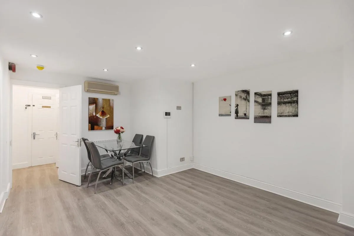 Thames Street, Sunbury-on-thames, TW16, photo 19