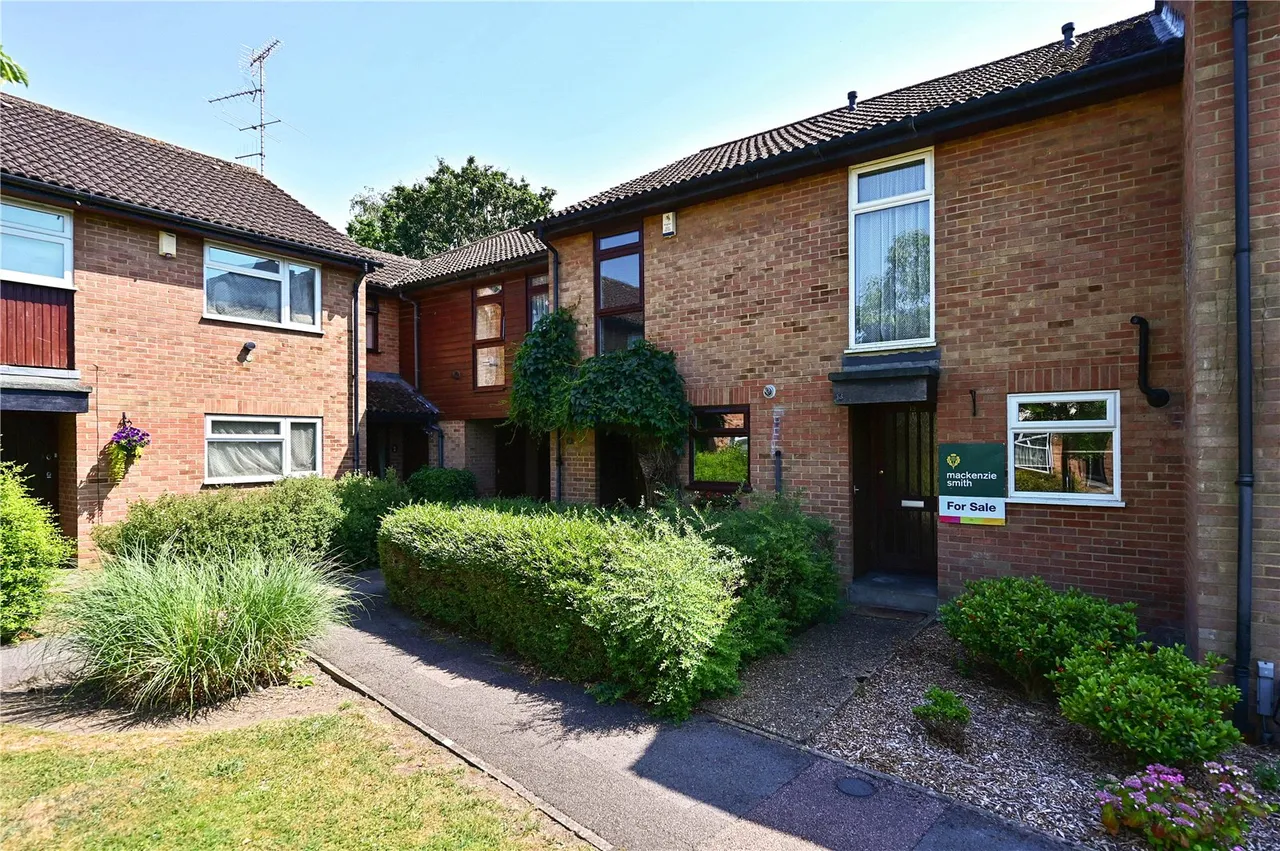 2 bed house for sale — Wellesley Close, Ash Vale, Guildford, Surrey, GU12 5SW