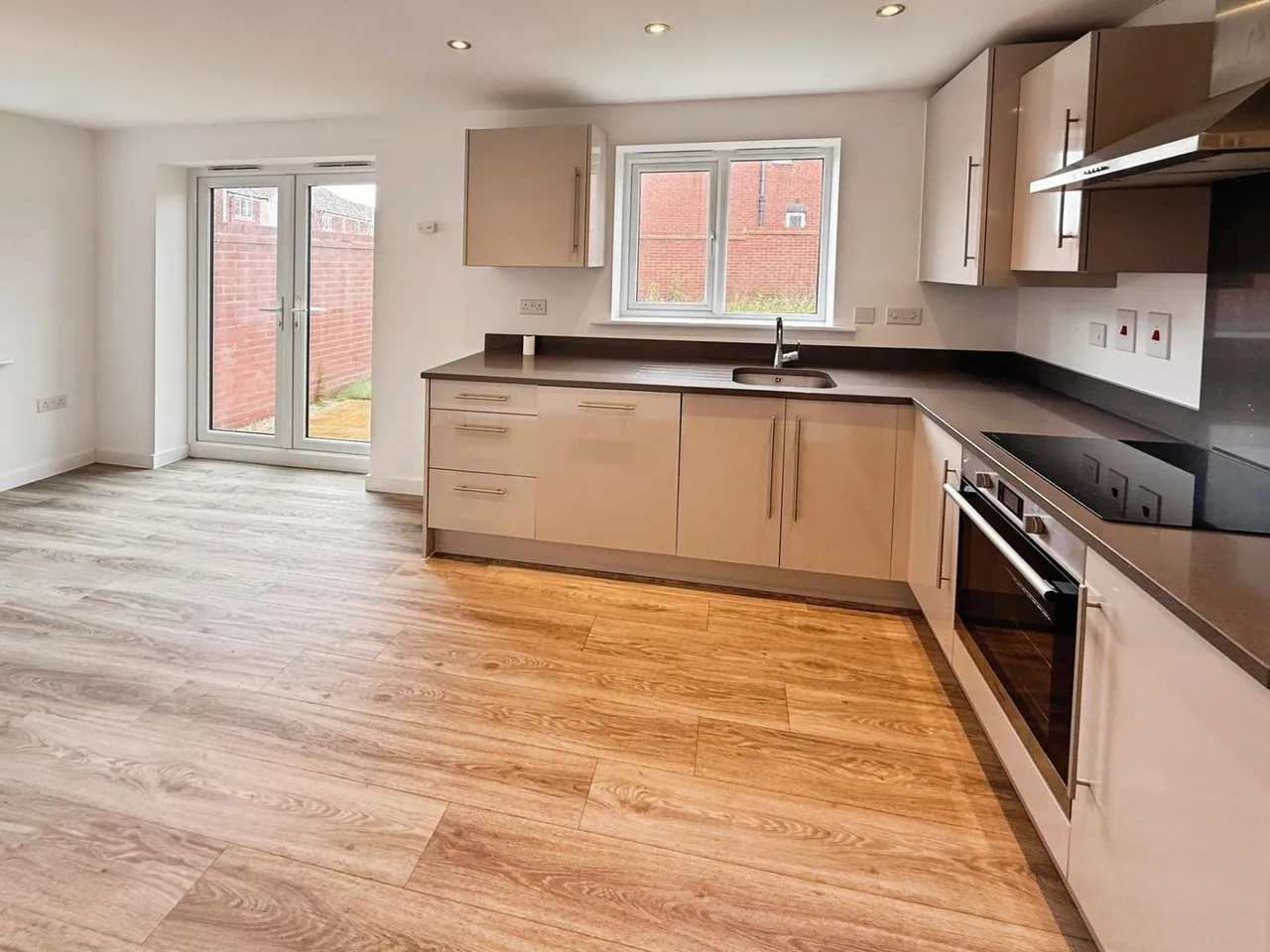 John Williams Close, Priorslee, TF2, photo 8