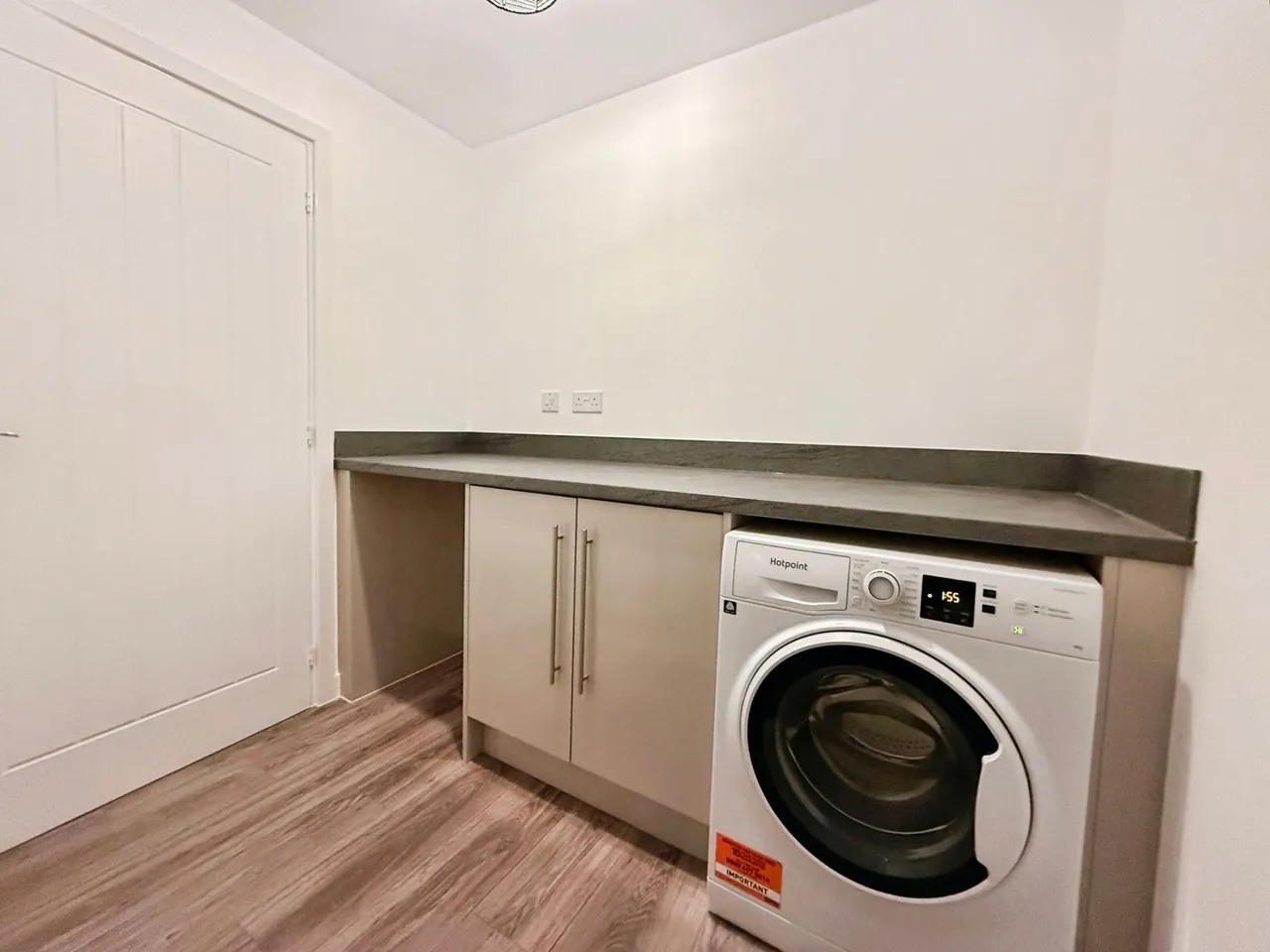 John Williams Close, Priorslee, TF2, photo 9