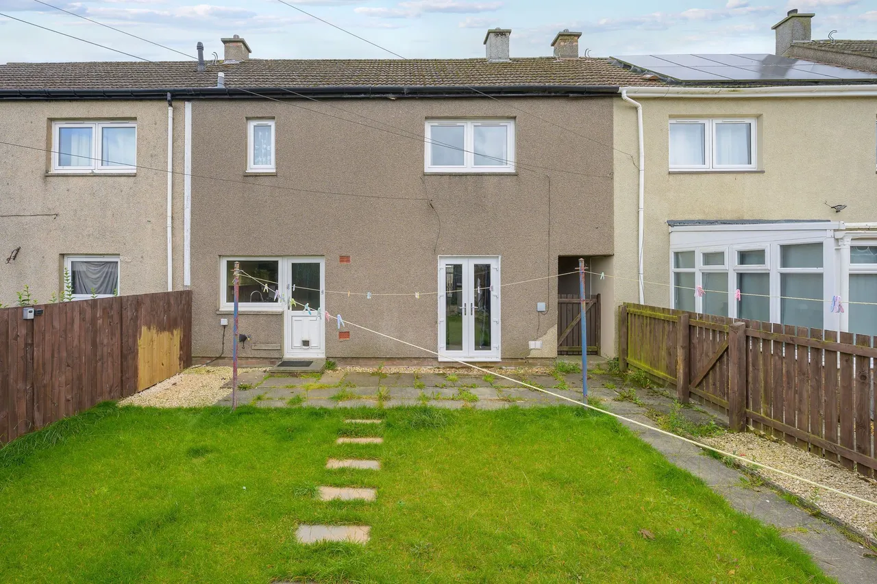 Bridgend Place, Whitburn, photo 14
