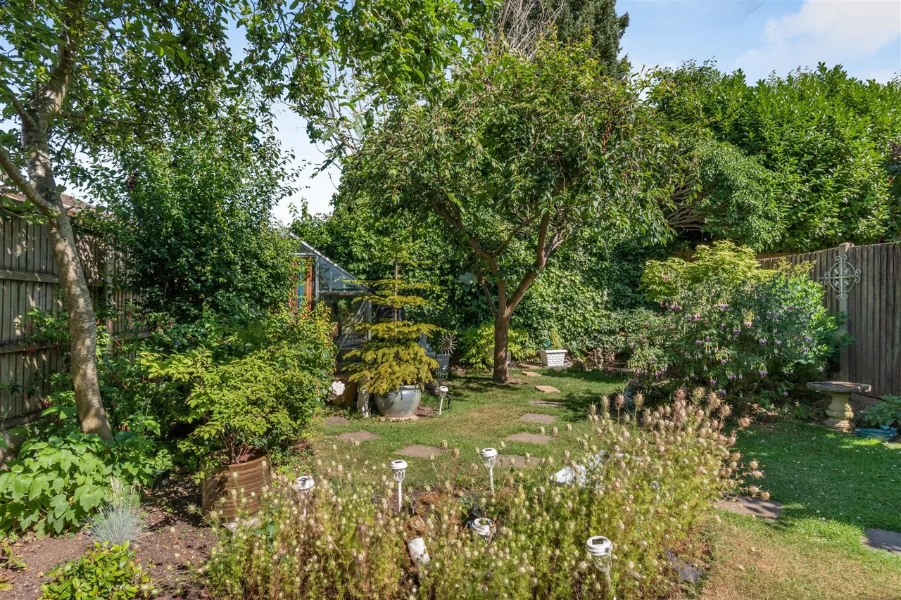 Pembroke Road, Coxheath, photo 15