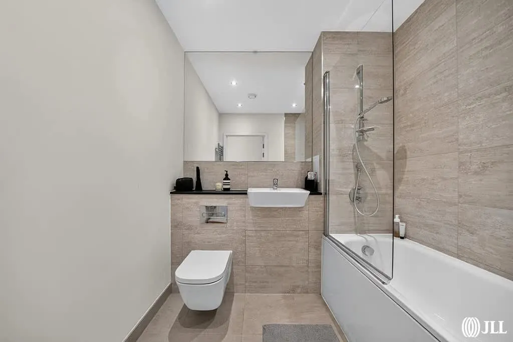 Madison Way, London, E20, photo 6