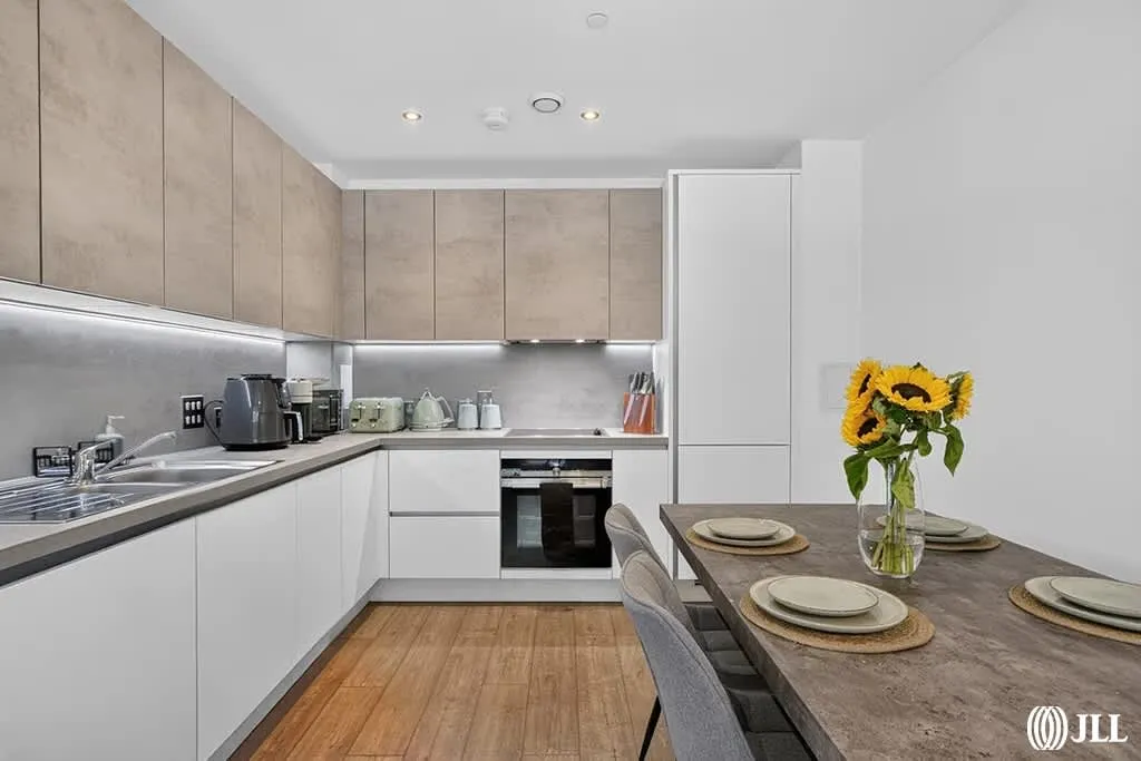Madison Way, London, E20, photo 11