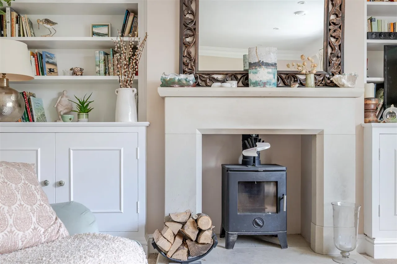 Martingale Road, Burbage, SN8, photo 14