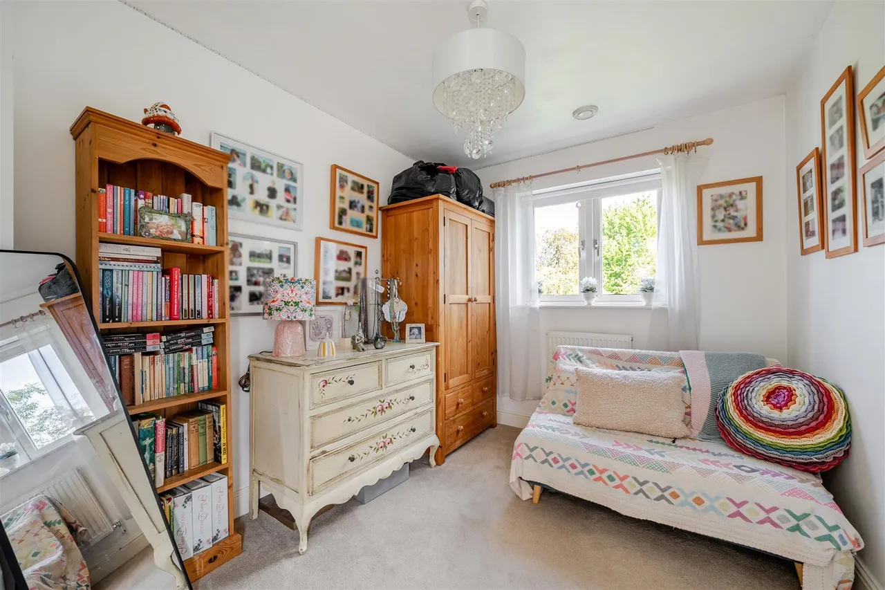 Martingale Road, Burbage, SN8, photo 9