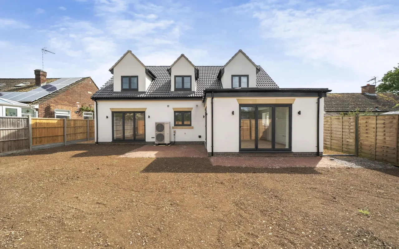 Orchard Lane, Harrold, Bedford, photo 23
