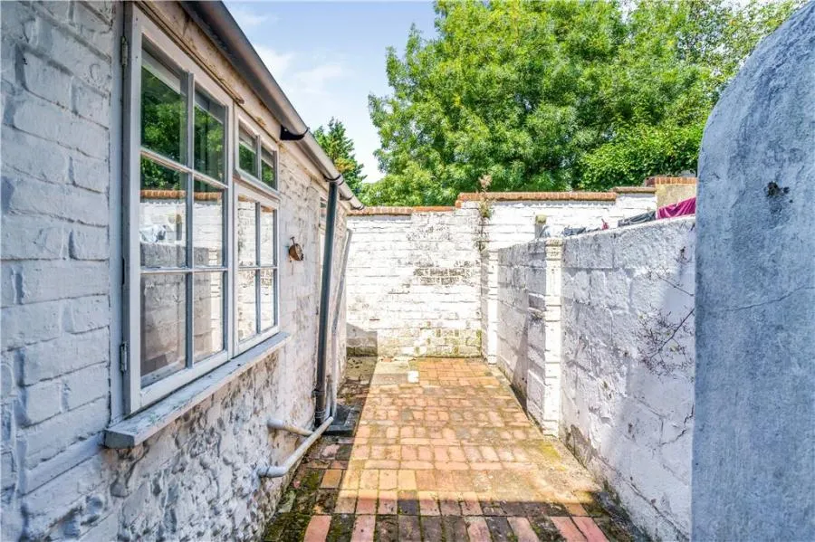 Orchard Street, Chichester, PO19, photo 15