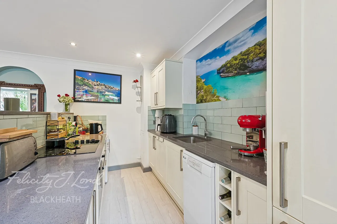 Vanbrugh Park, London, photo 2