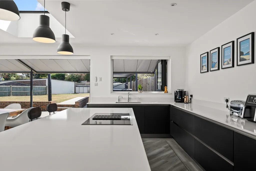 Shrubland Grove, Worcester Park KT4 8TB, photo 12