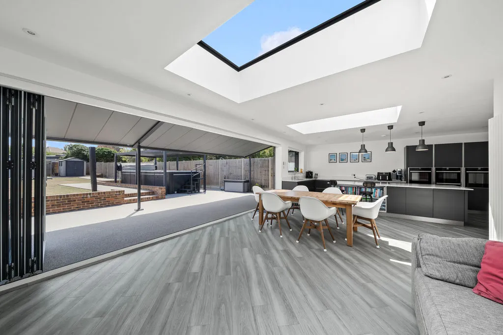 Shrubland Grove, Worcester Park KT4 8TB, photo 7