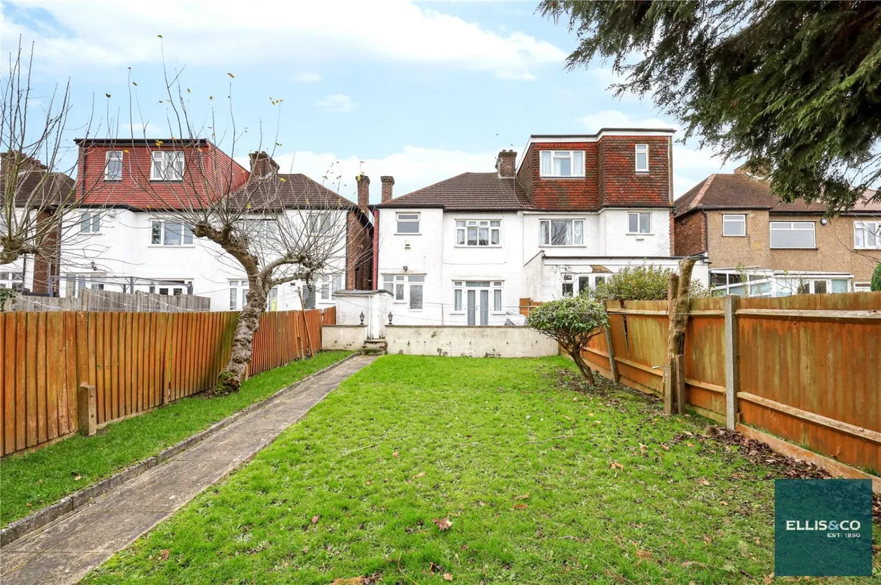 Wentworth Avenue, Finchley, N3, photo 3
