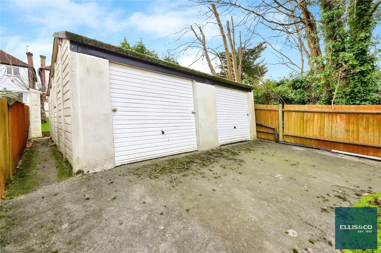 Wentworth Avenue, Finchley, N3, photo 14