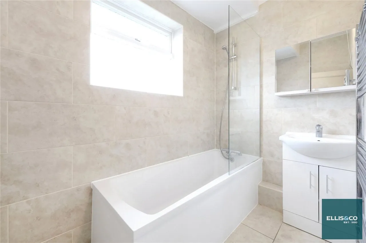 Wentworth Avenue, Finchley, N3, photo 9