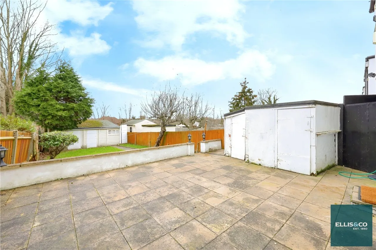 Wentworth Avenue, Finchley, N3, photo 13