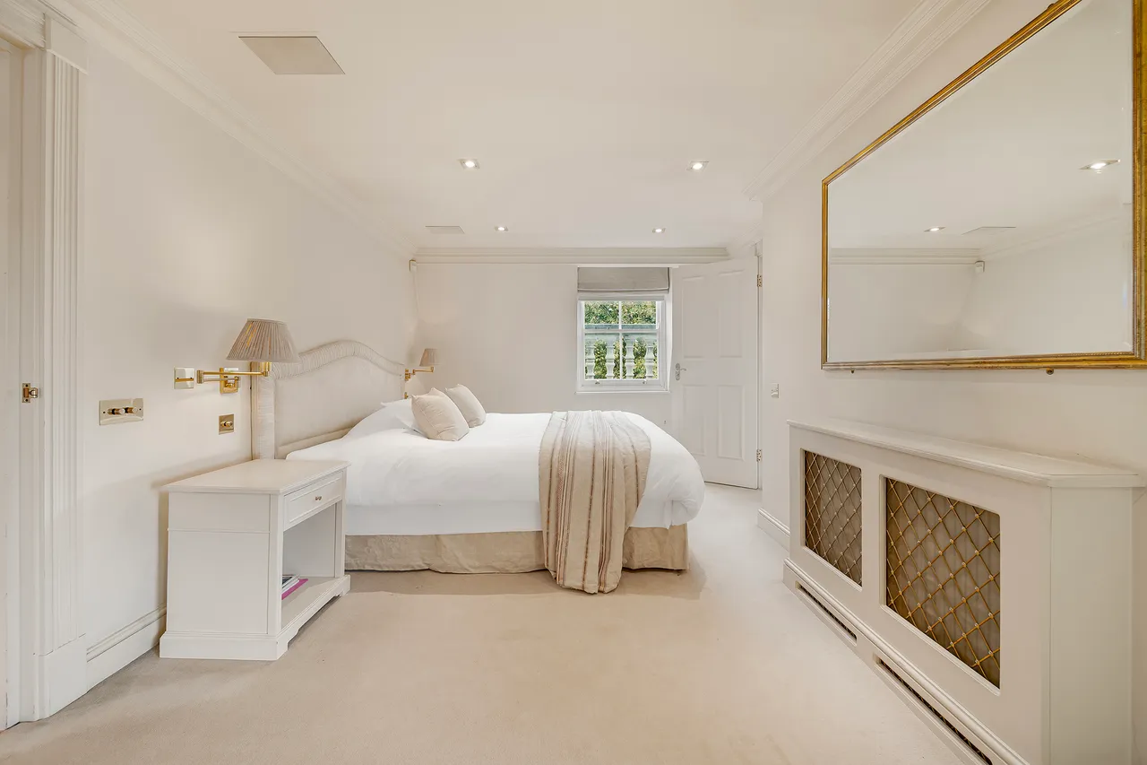 Pont Street, Knightsbridge, London, photo 11