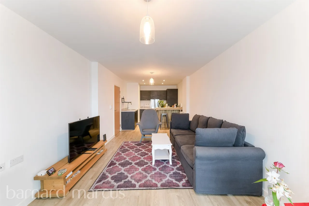 Marketfield Way, Redhill, RH1, photo 11