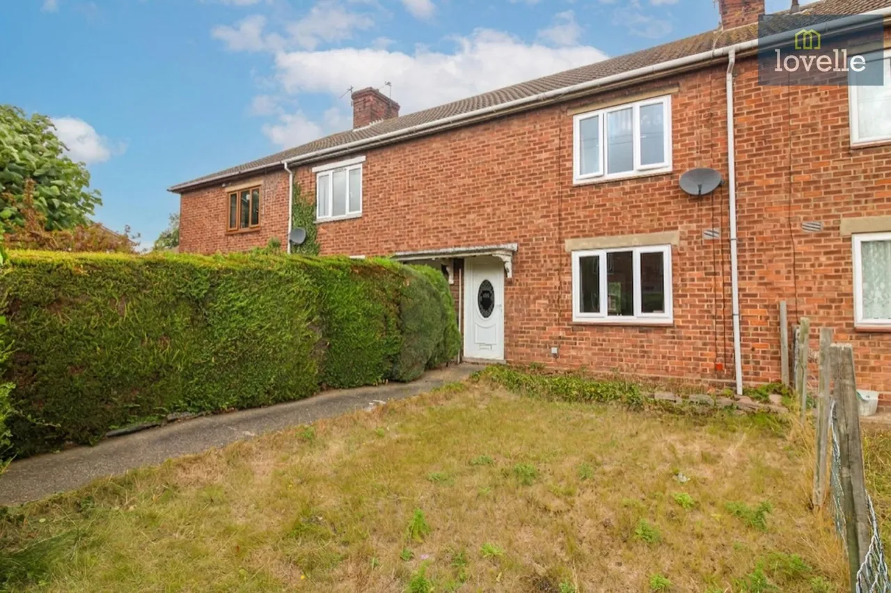 2 bed house for sale, High Holme Road, Louth, LN11