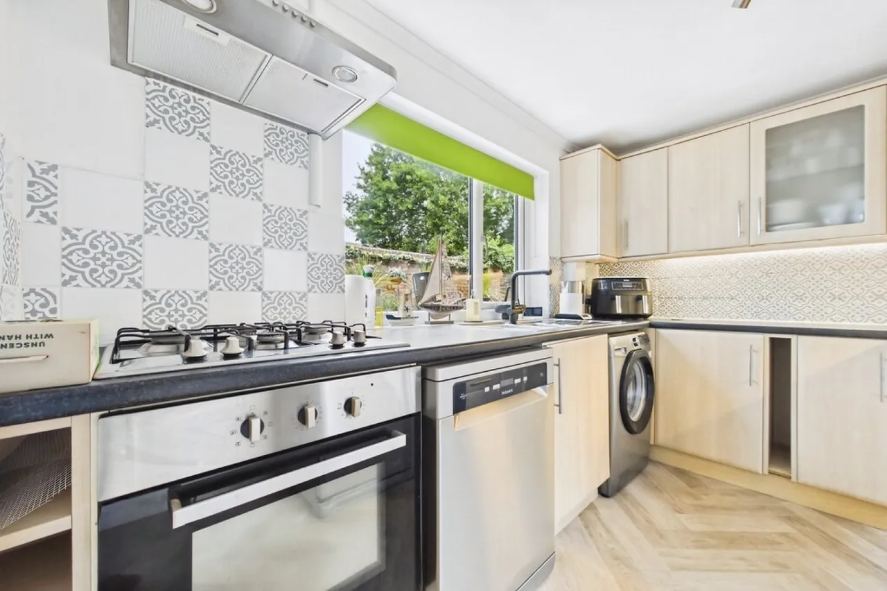 Shorncliffe Road, Folkestone, photo 3