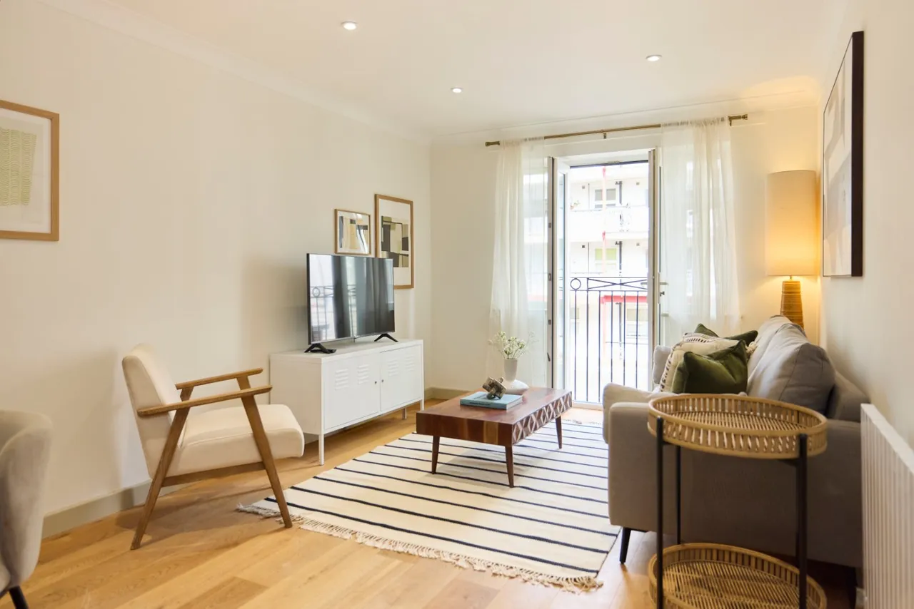 2 bed flat for sale, Fulham Road, Fulham, SW6