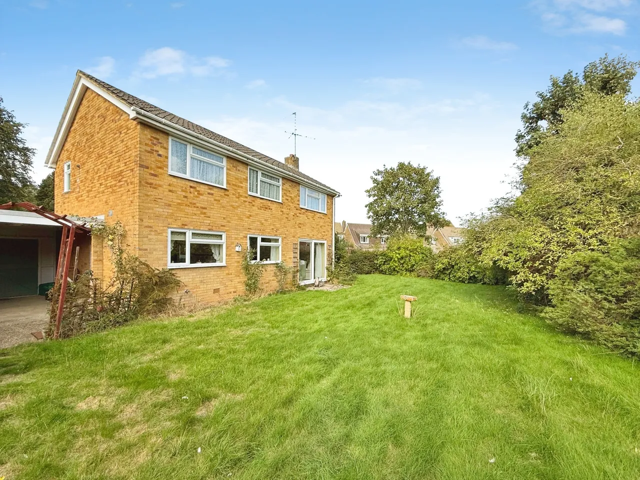 The Vale, Oakley, RG23, photo 7