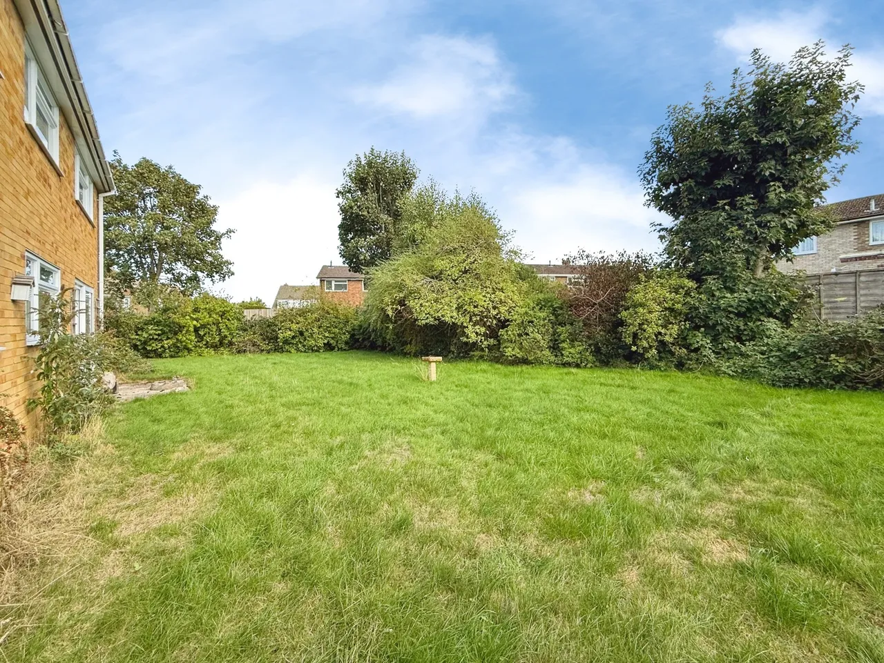 The Vale, Oakley, RG23, photo 11