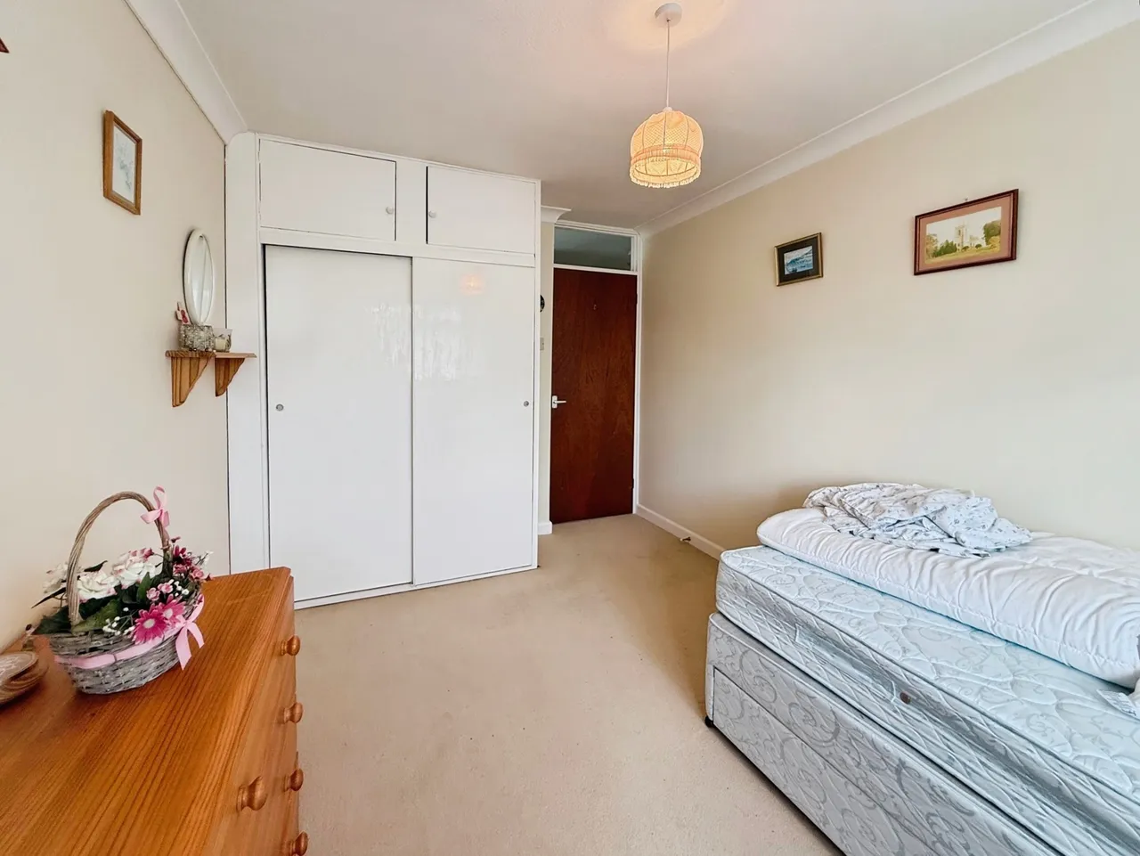 The Vale, Oakley, RG23, photo 10