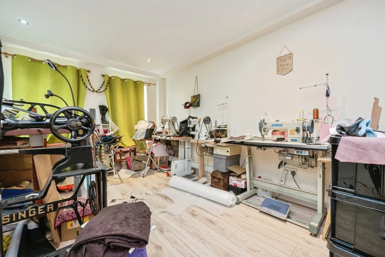 Tavistock Street, Bedford, MK40, photo 4
