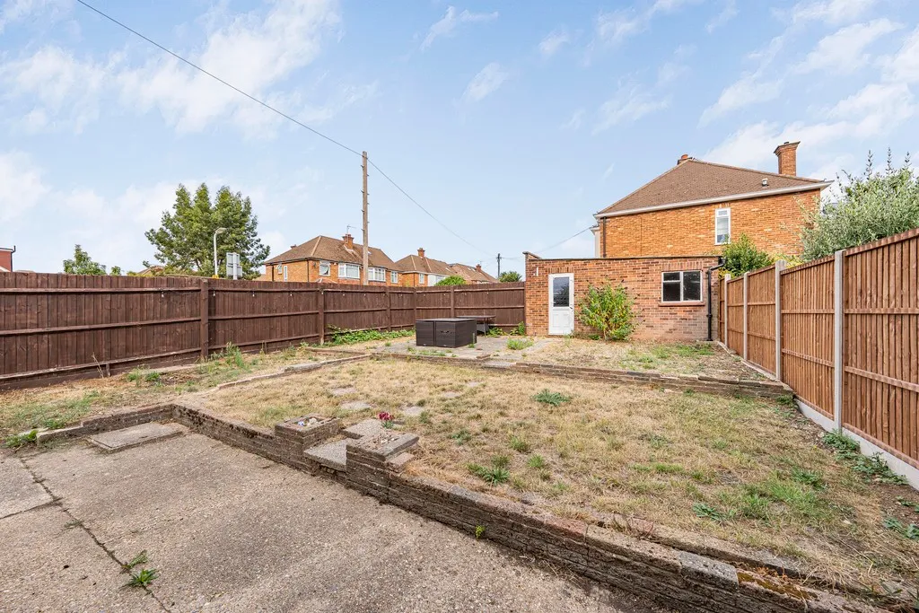Peel Way, Hillingdon, UB8, photo 5