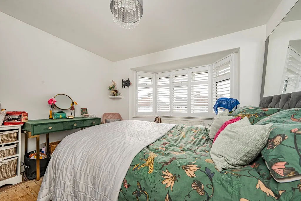 Peel Way, Hillingdon, UB8, photo 22