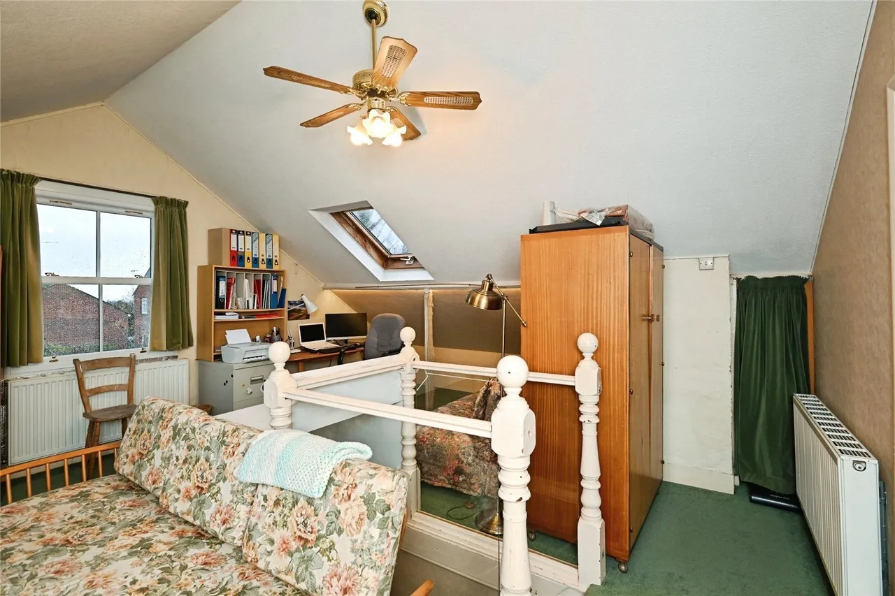 Mount Road, Rochester, ME1, photo 13