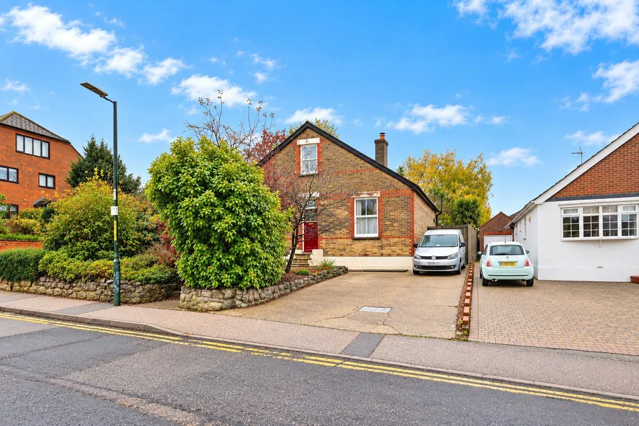 3 bed house for sale, Mount Road, Rochester, ME1