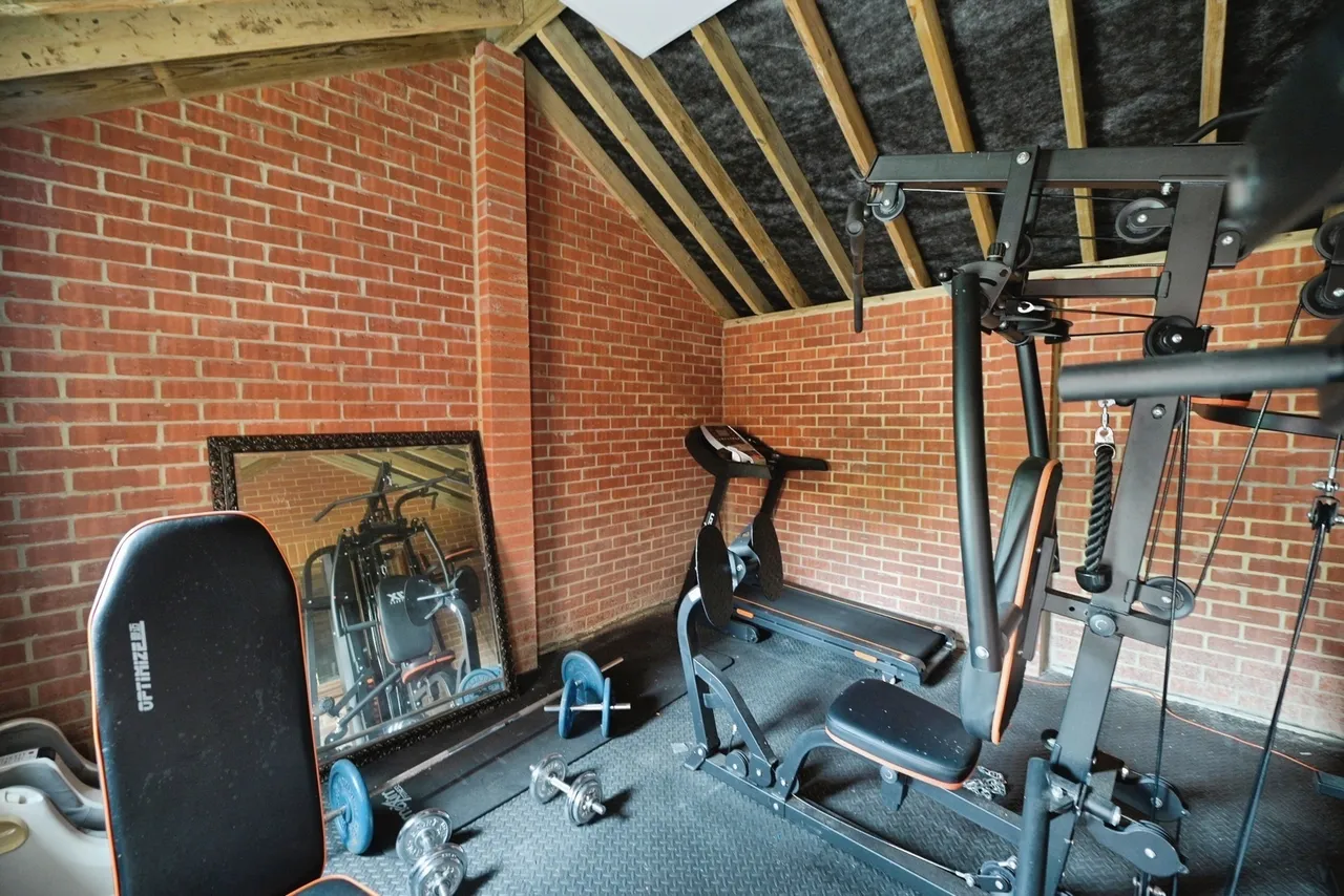 Broxhill Road, Havering-Atte-Bower, Romford, RM4, photo 32