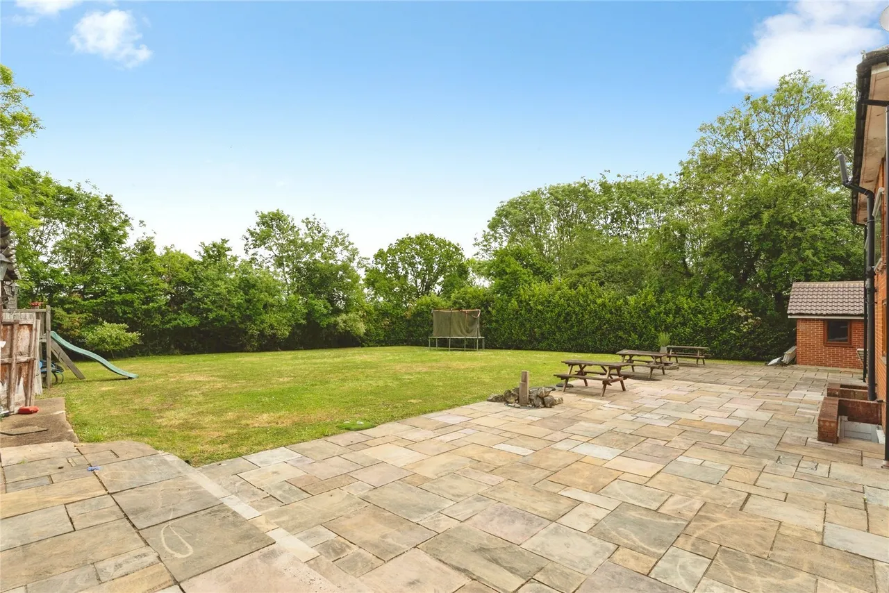 Broxhill Road, Havering-Atte-Bower, Romford, RM4, photo 37