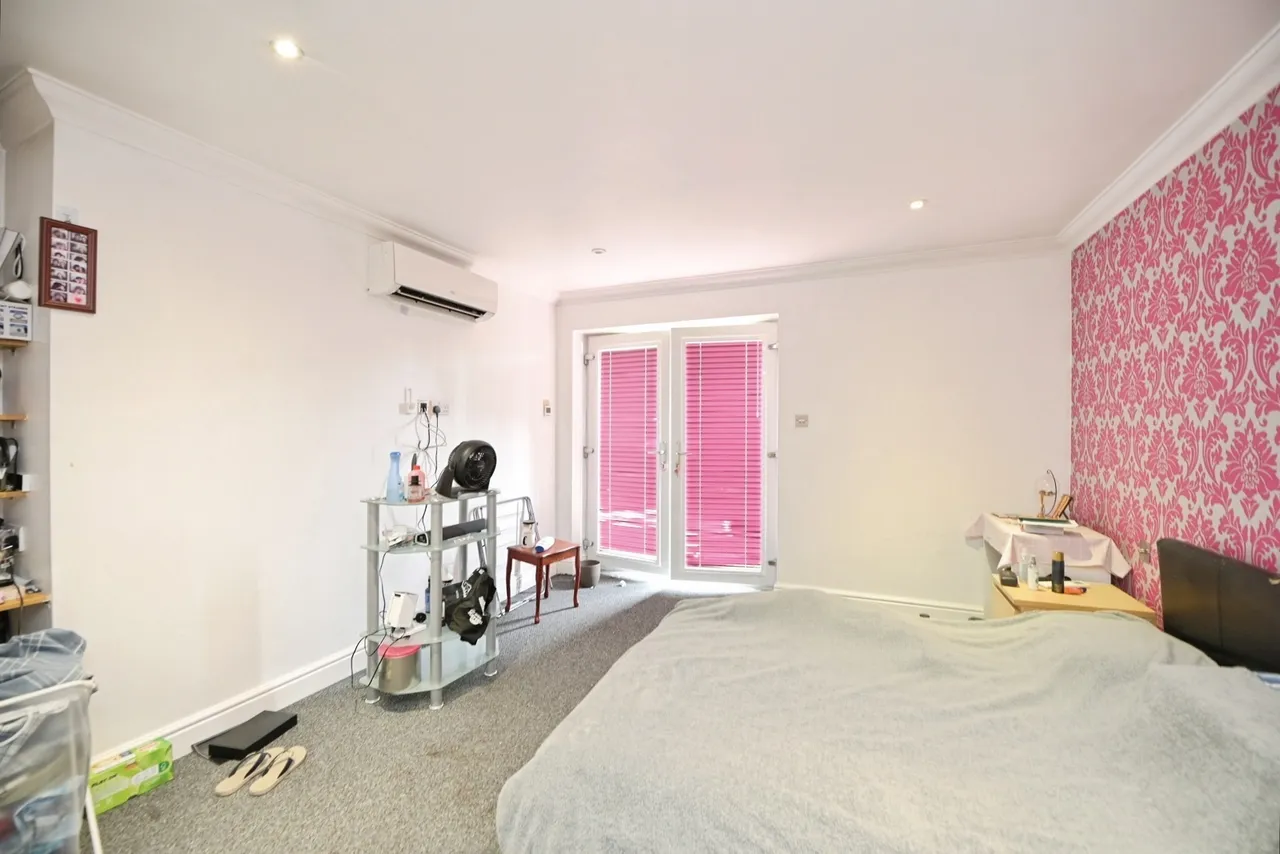 Broxhill Road, Havering-Atte-Bower, Romford, RM4, photo 17