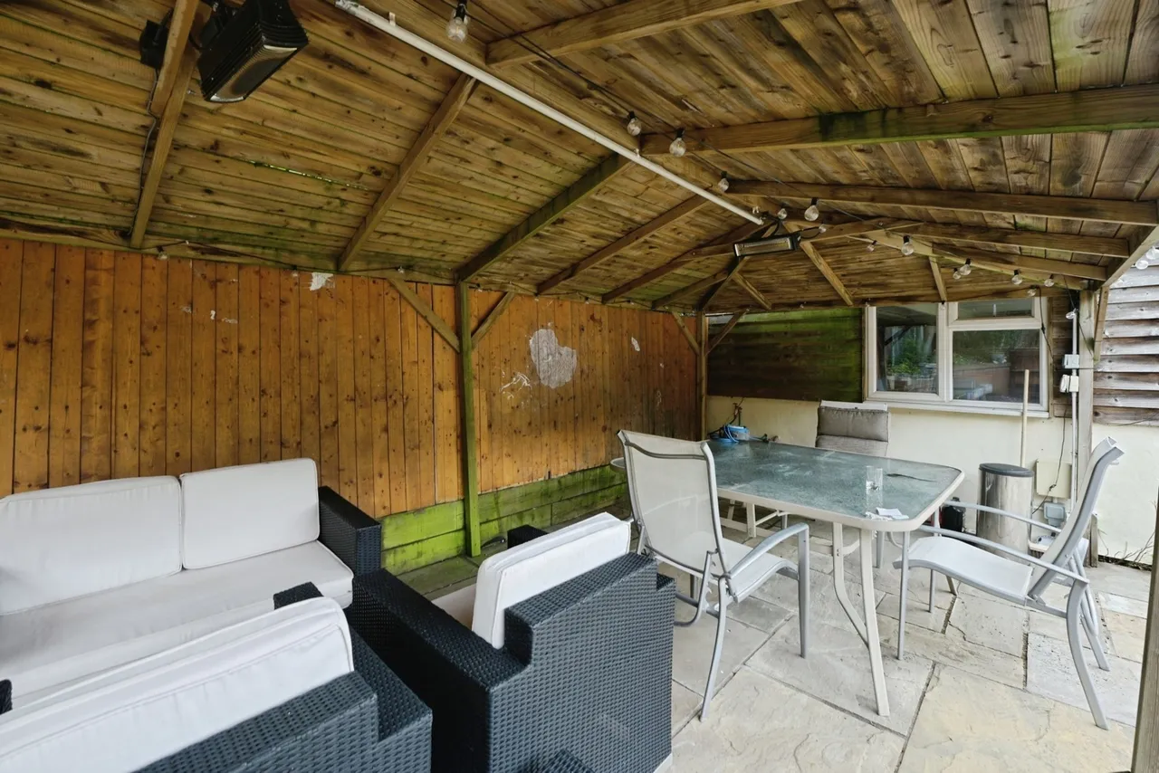 Broxhill Road, Havering-Atte-Bower, Romford, RM4, photo 31